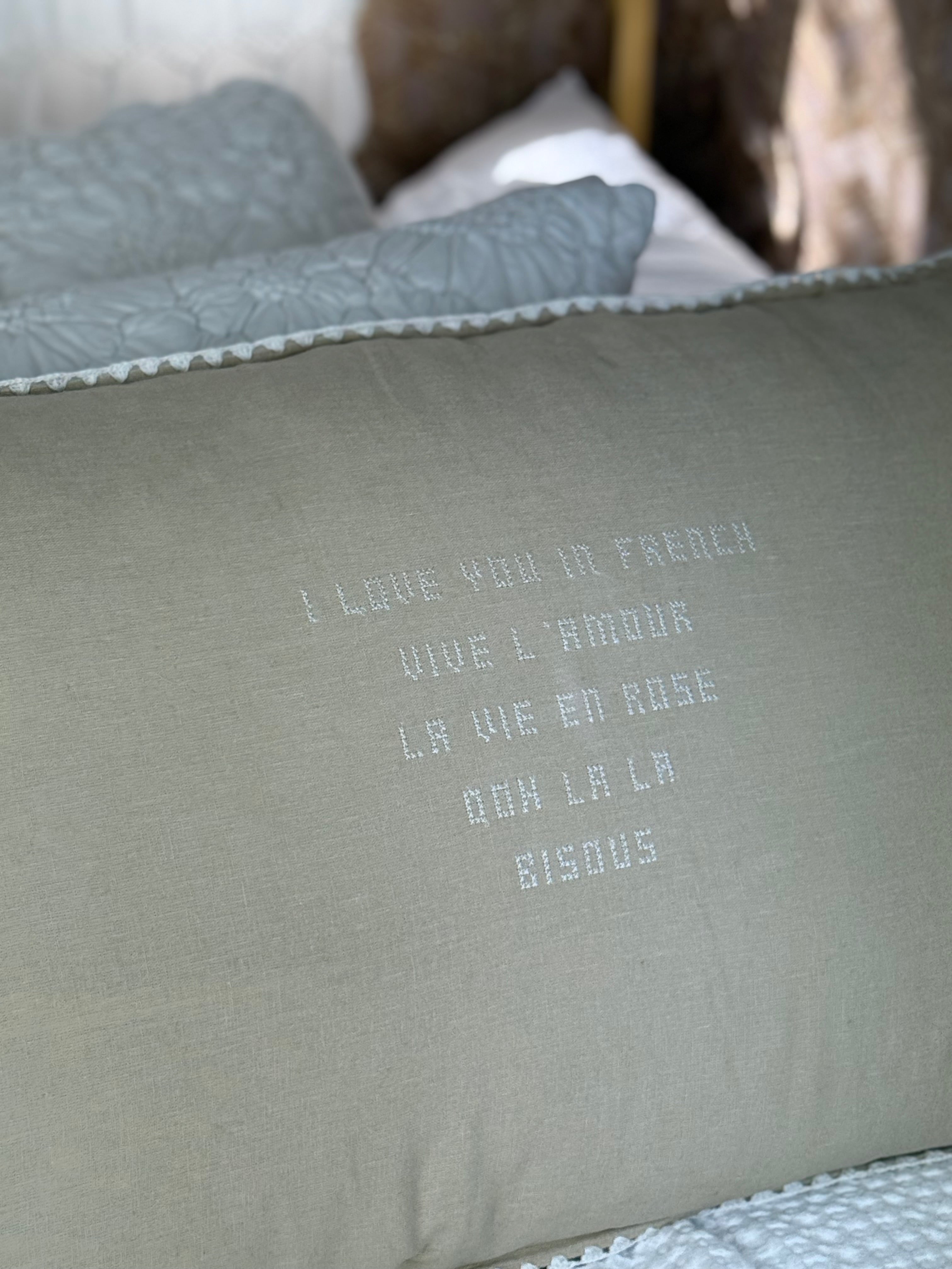 Linnen Pillow + Filling | I Love You In French | Natural