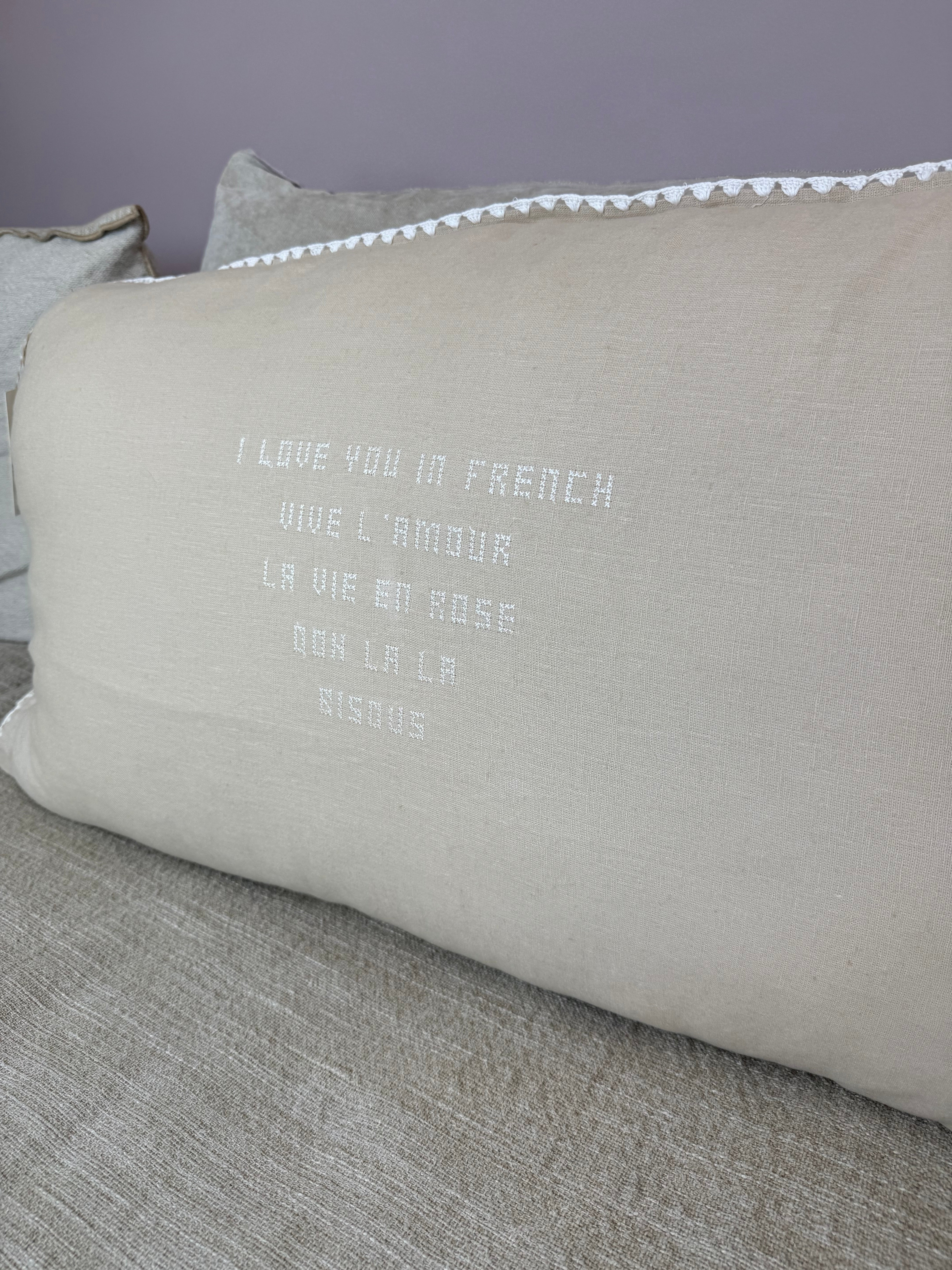 Linnen Pillow + Filling | I Love You In French | Natural