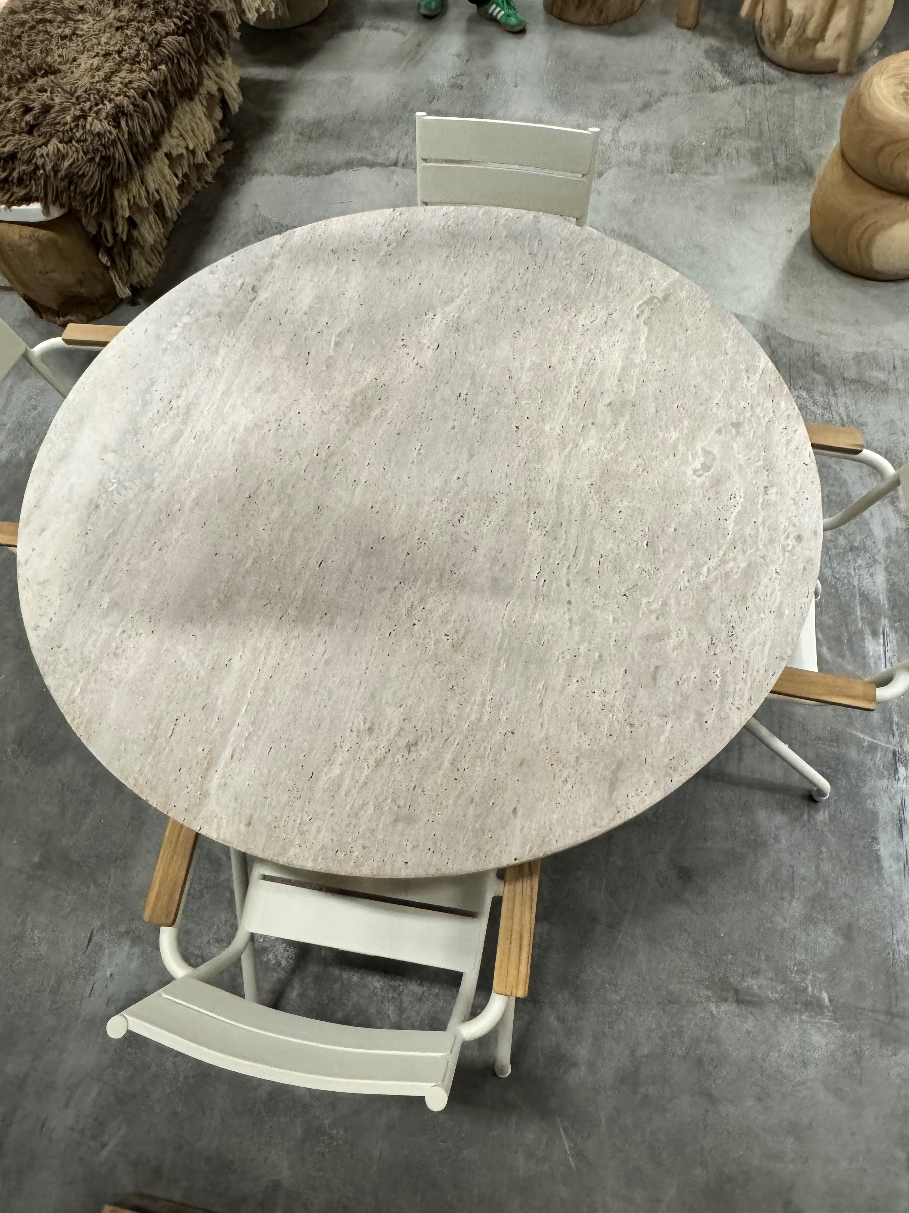 Travertine Table - Round | 140 cm