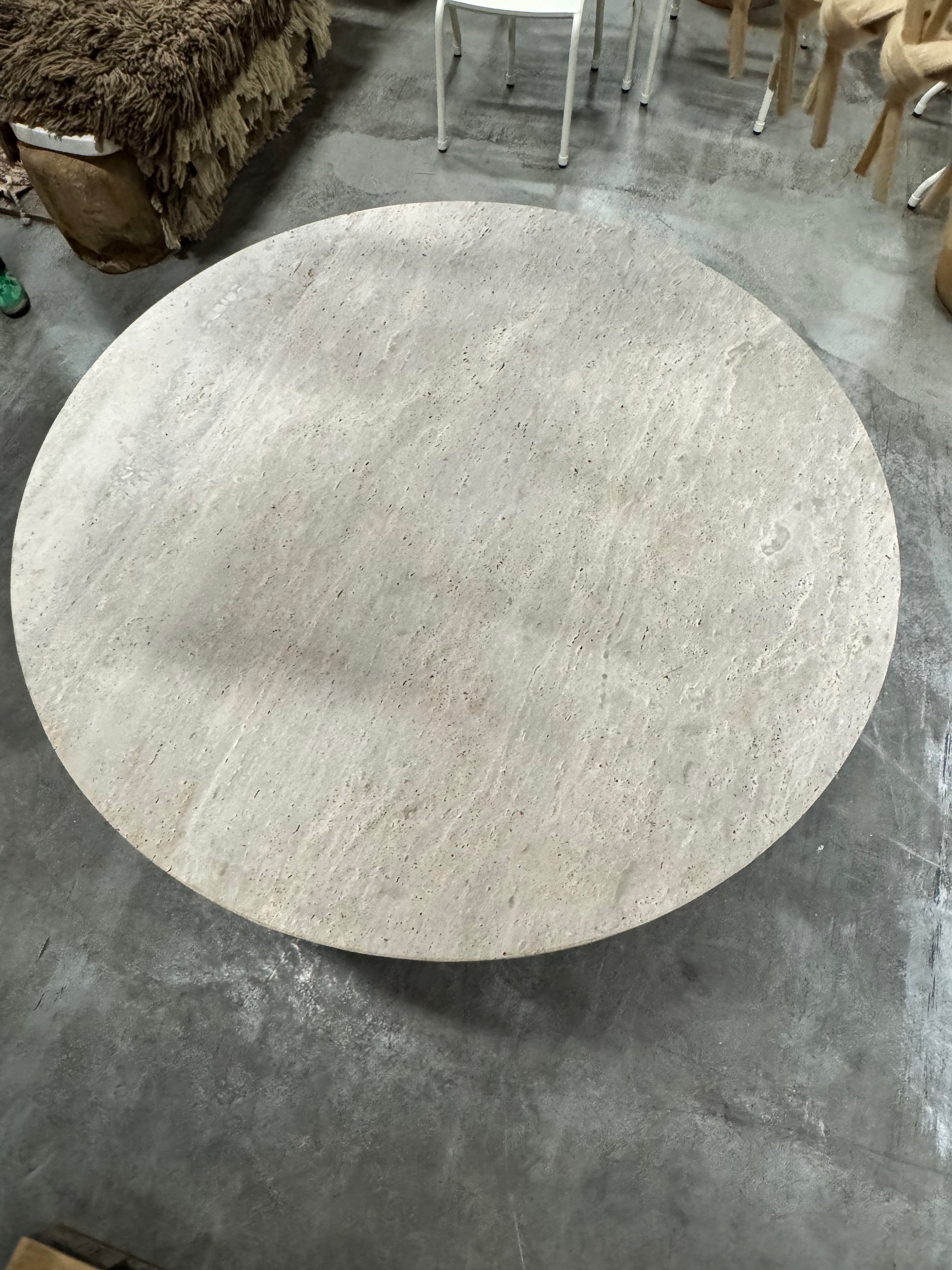 Travertine Table - Round | 140 cm