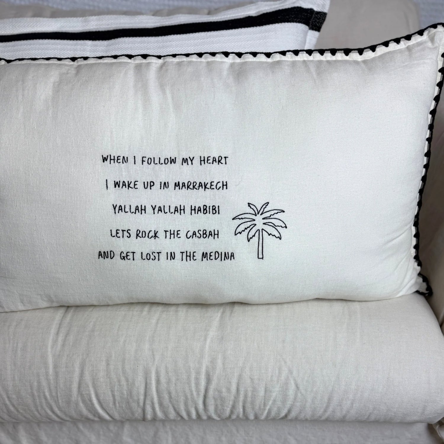 Linnen Pillow + Filling | I Wake Up In Marrakech | White