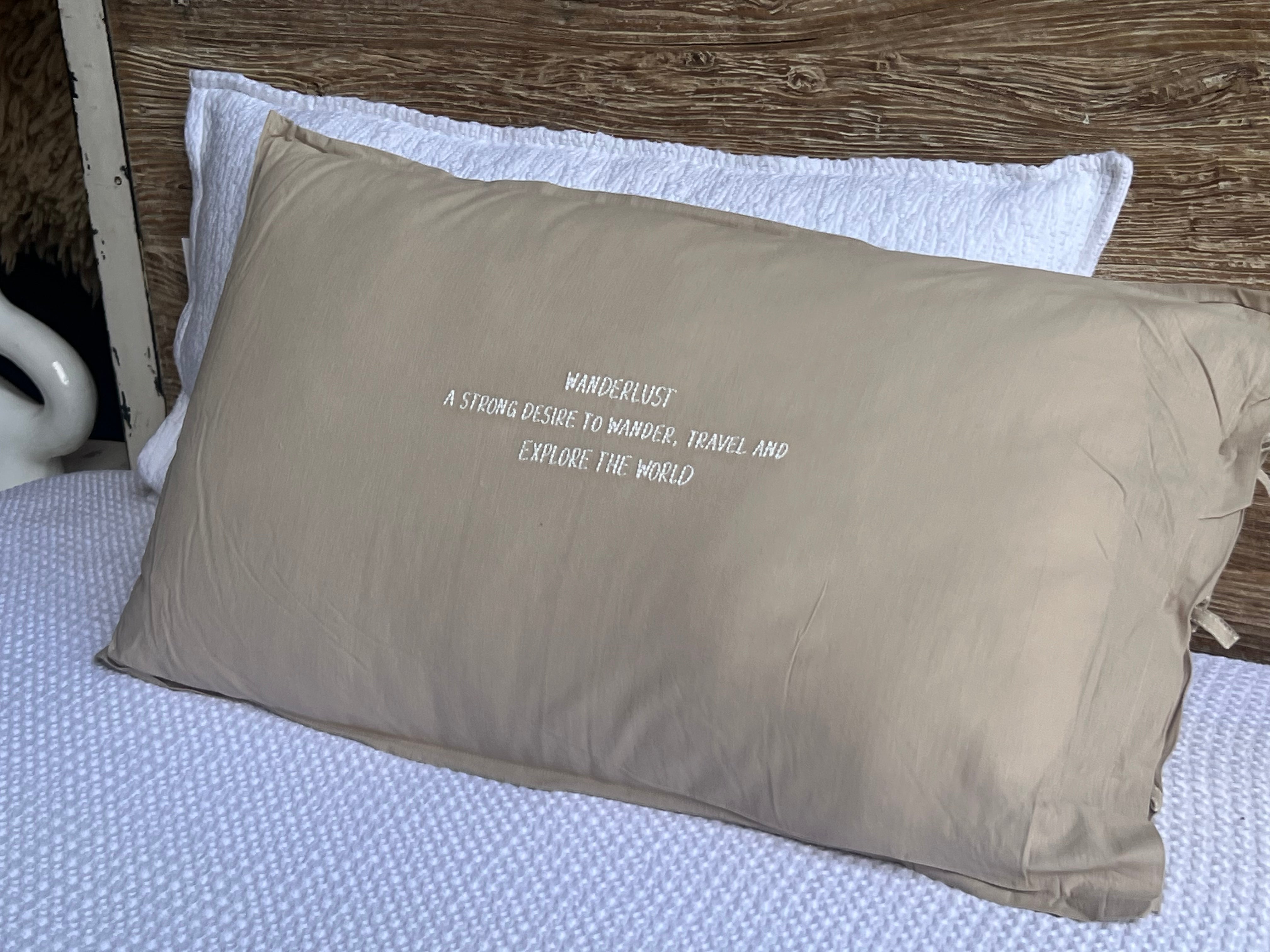 Linnen Pillow + Filling | Wanderlust | Natural