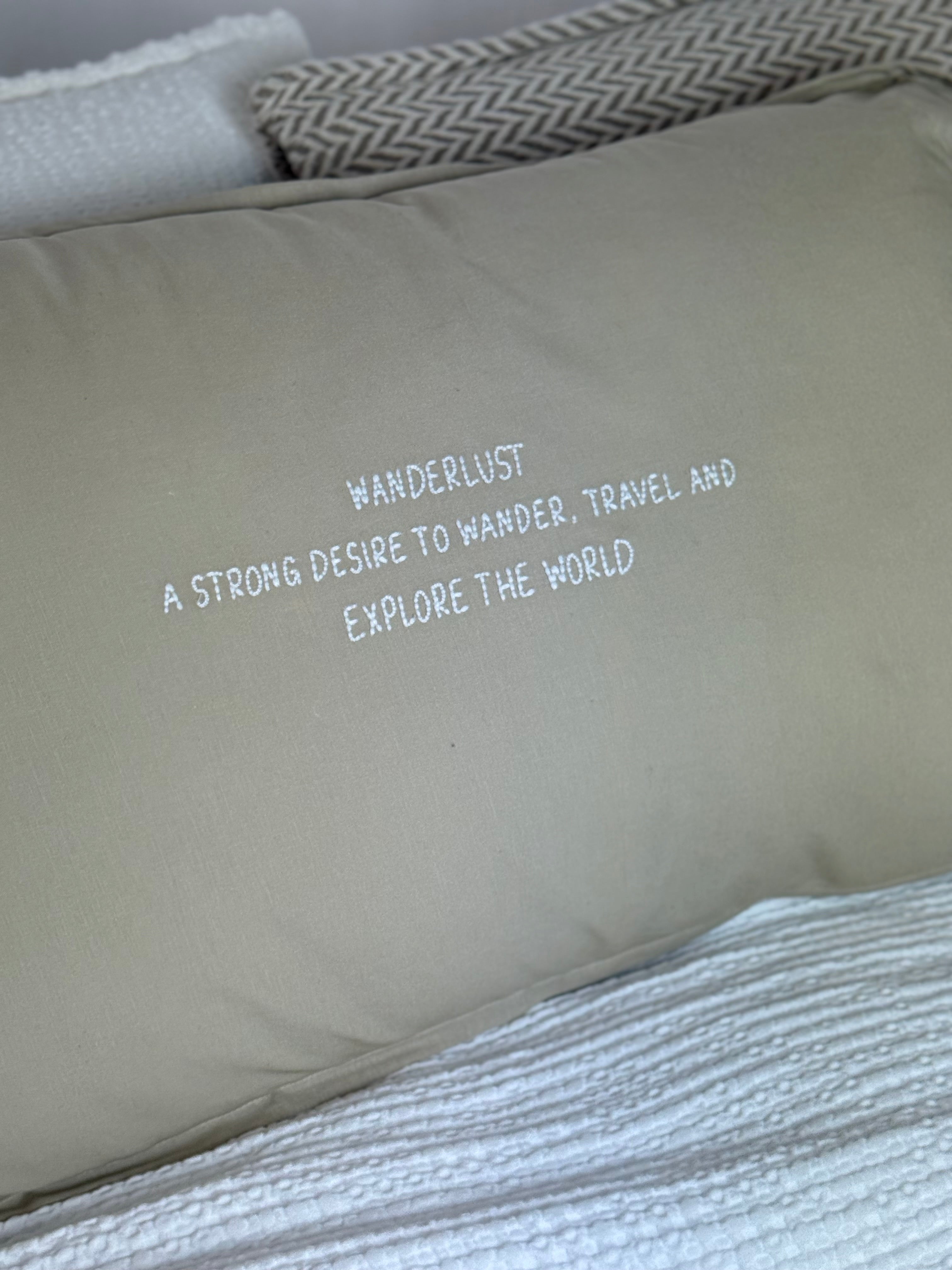Linnen Pillow + Filling | Wanderlust | Natural