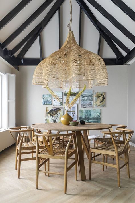 XL Handcrafted Rattan Lamp - Flower | Natural | 150 cm