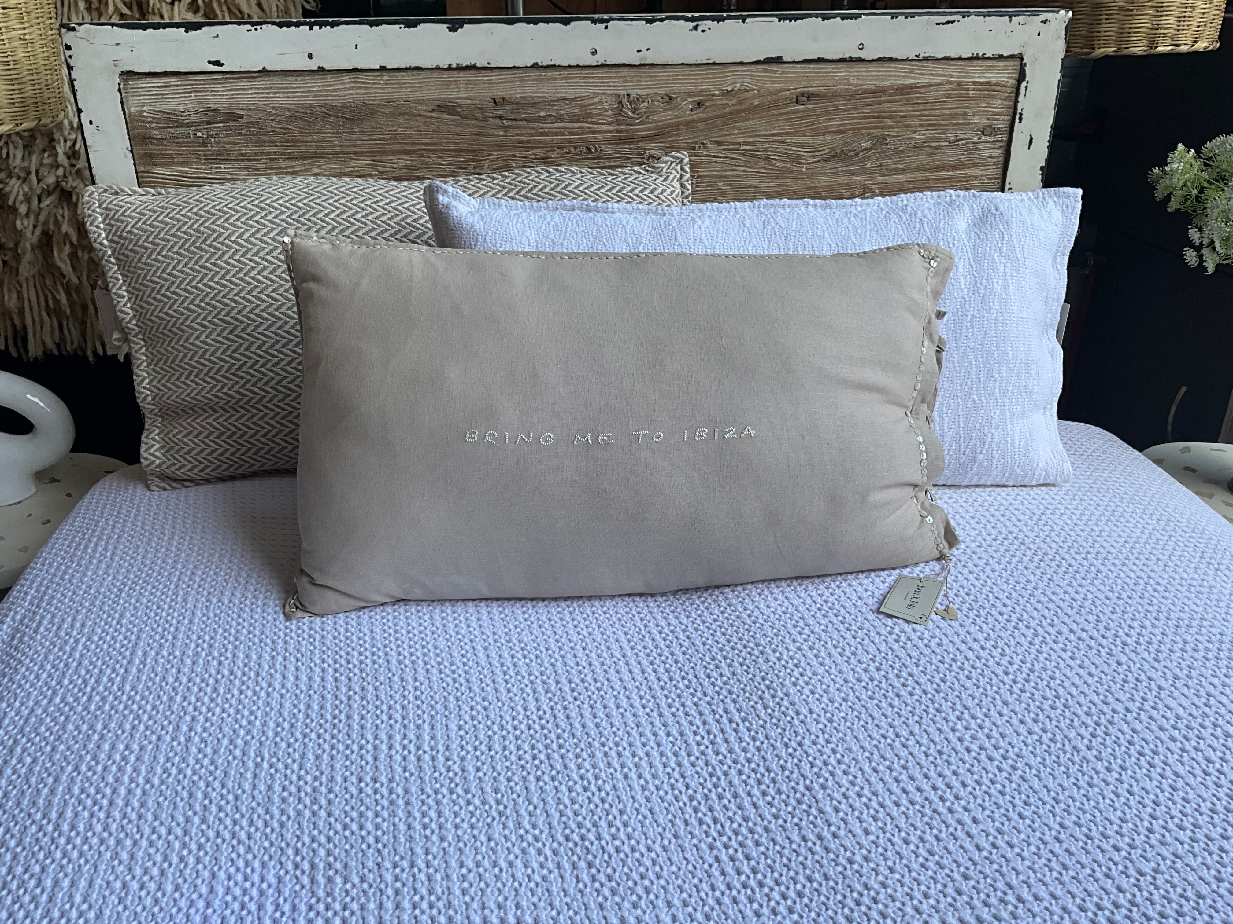 Linnen Pillow + Filling | Bring Me To Ibiza | White