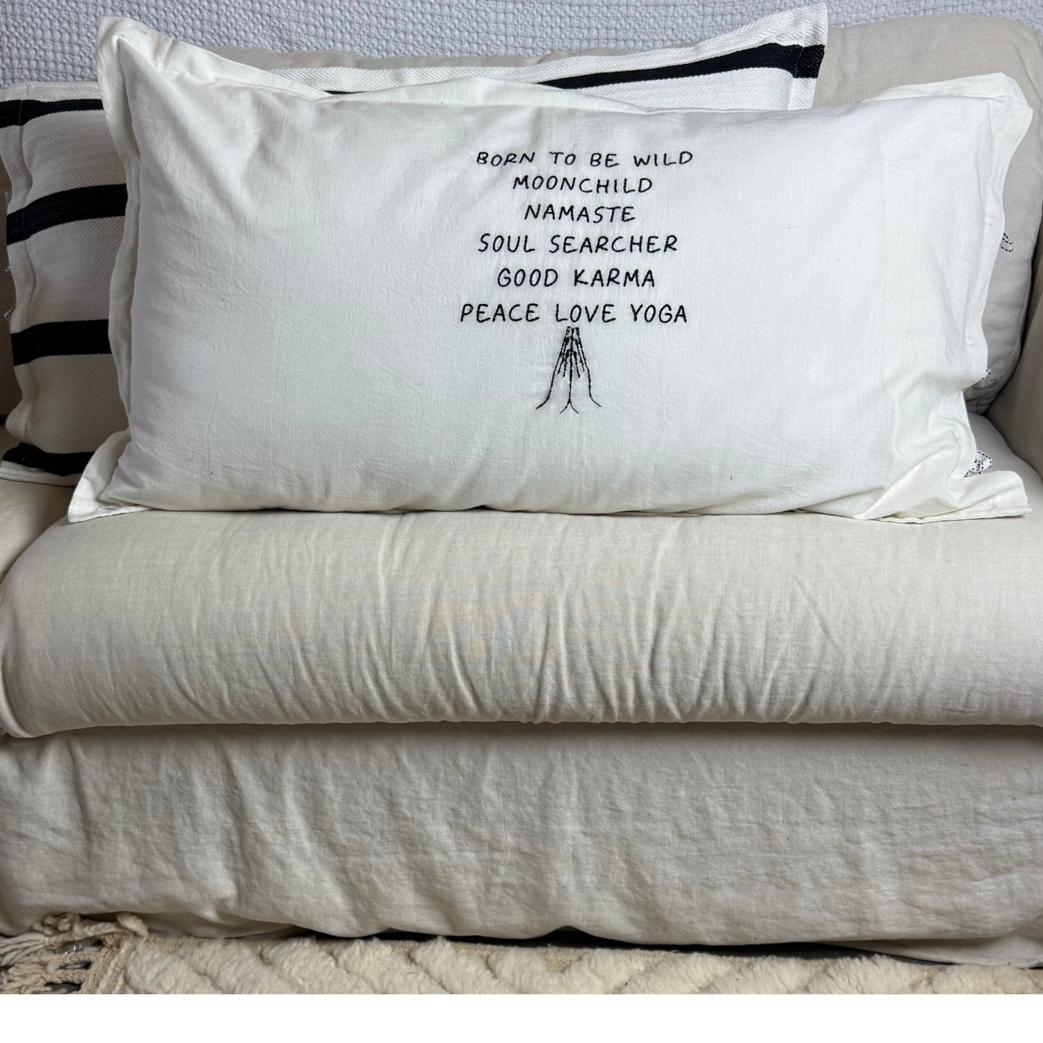 Linnen Pillow + Filling | Born To Be Wild | White