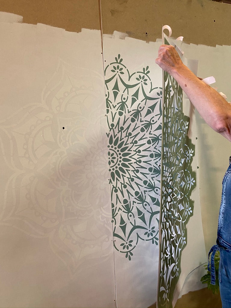 Circle of Life - XL Mandala Stencil - 130 cm