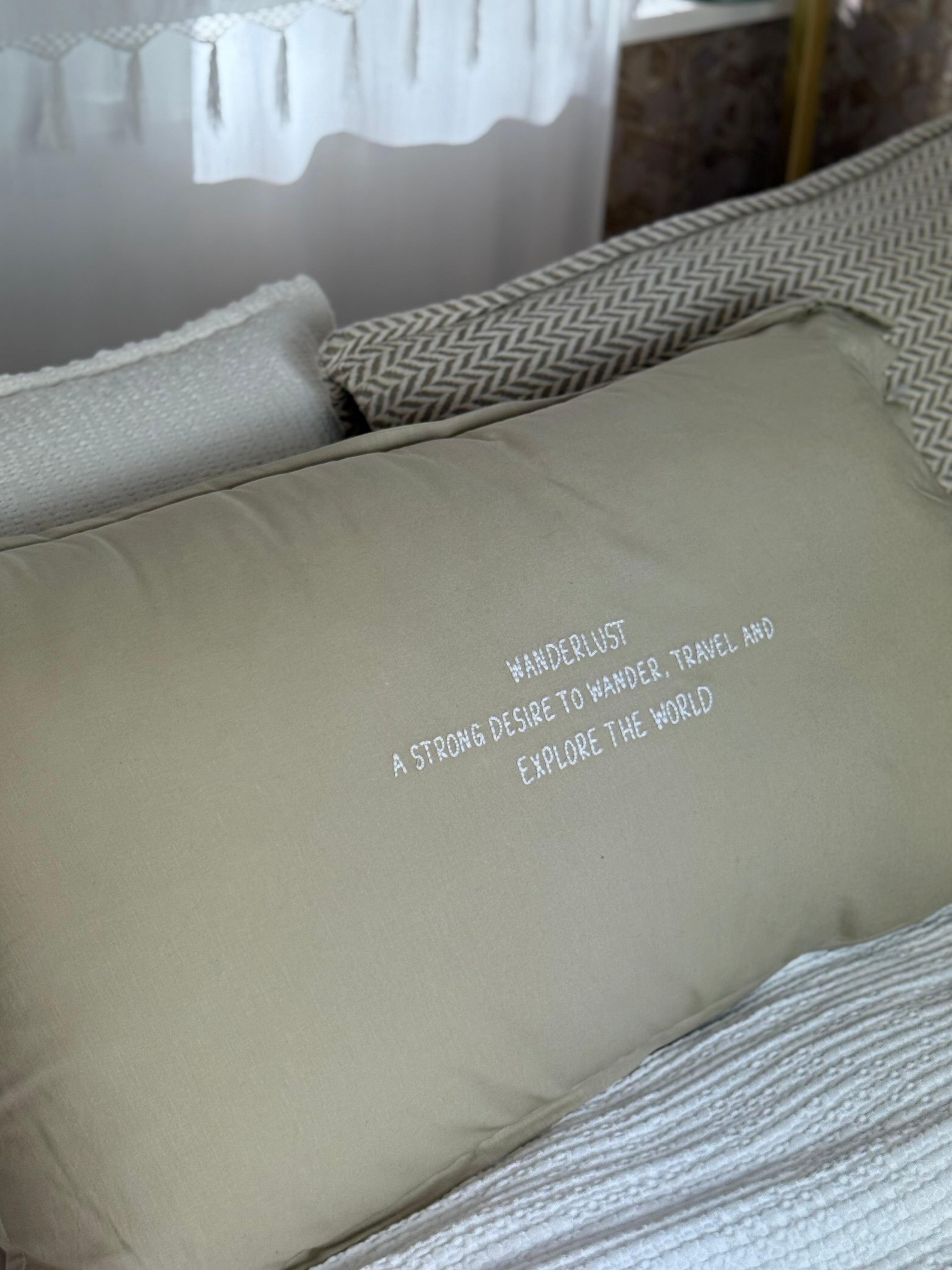 Linnen Pillow + Filling | Wanderlust | Natural