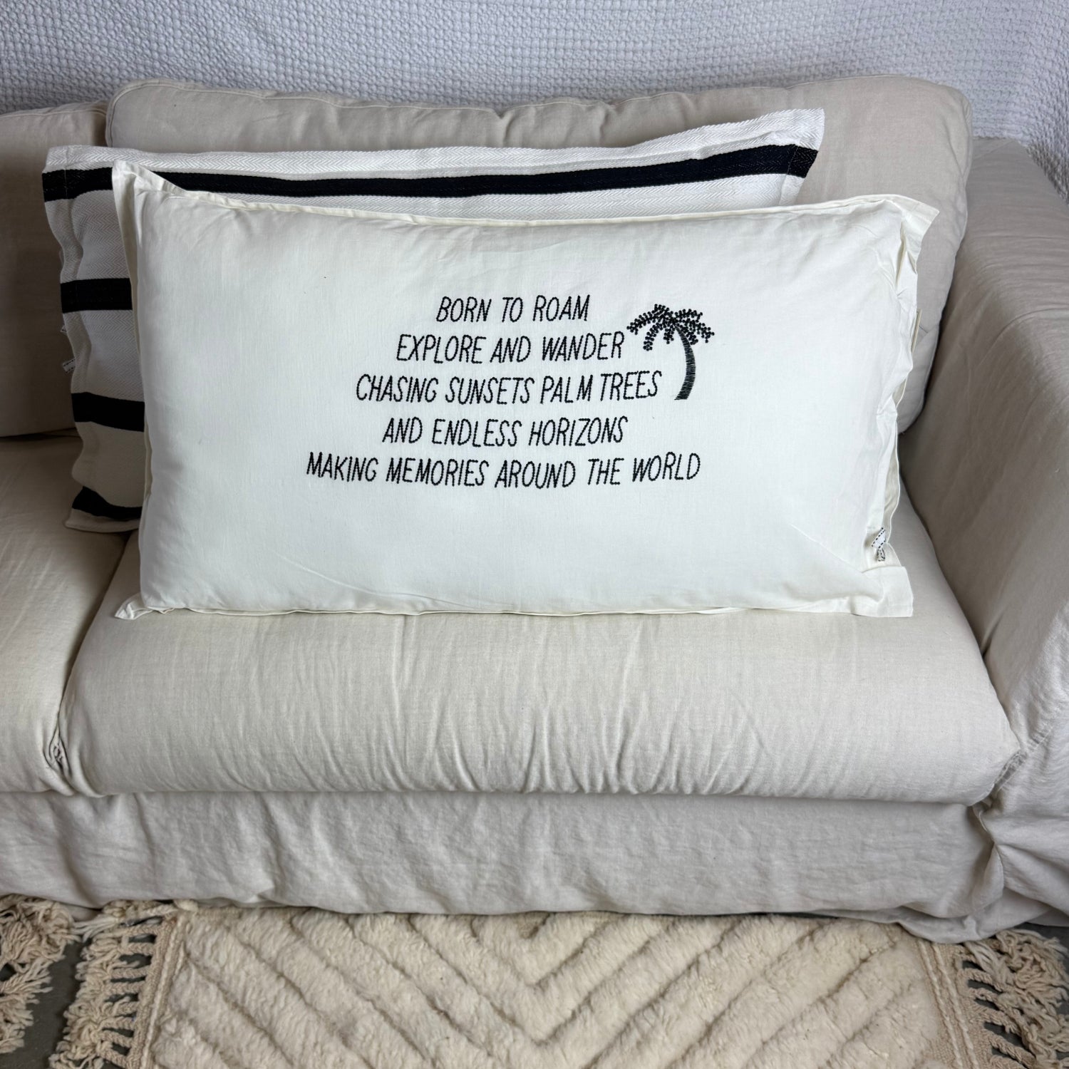 Linnen Pillow + Filling | Born To Roam | White