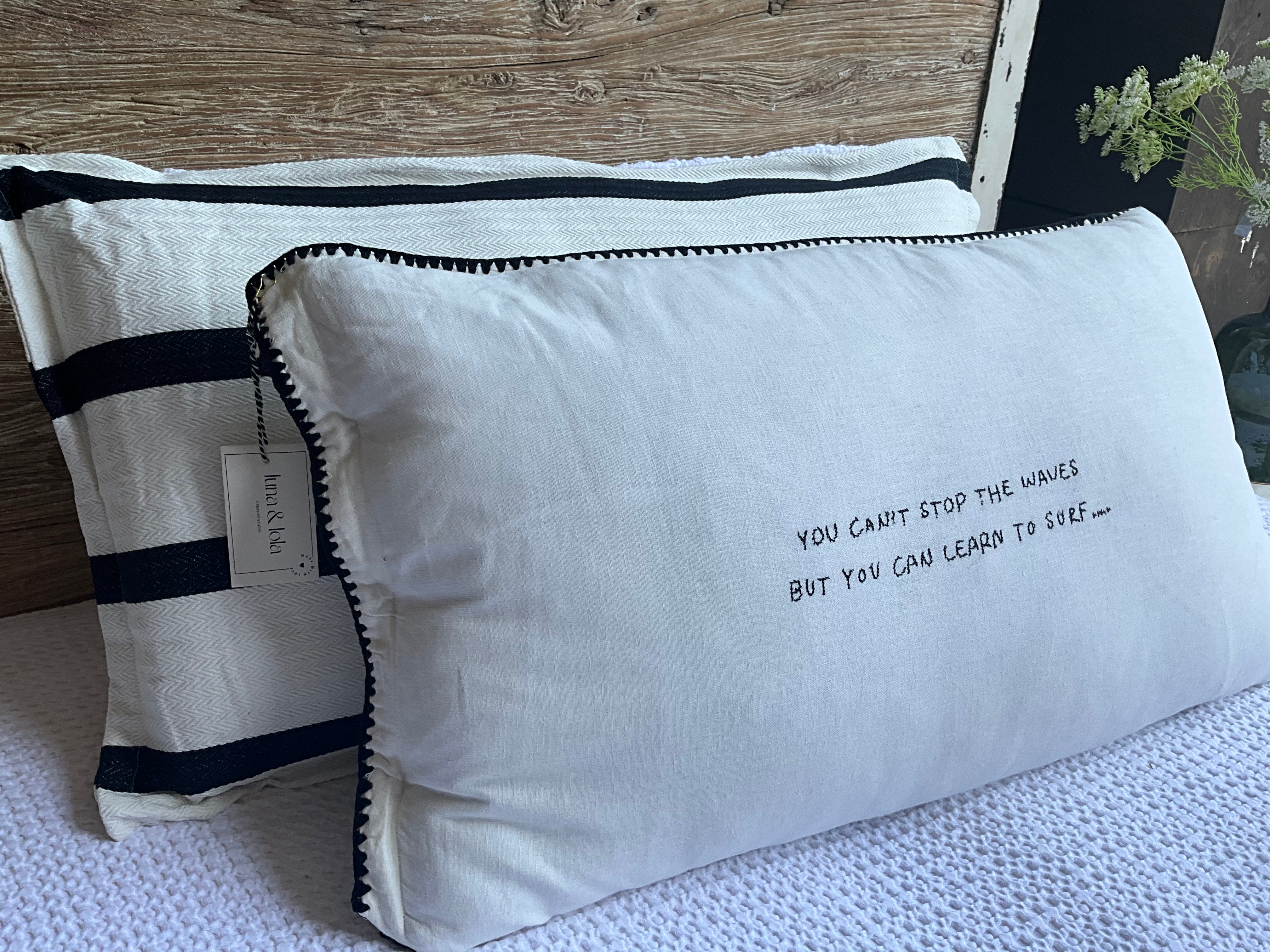 Linnen Pillow + Filling | Can’t Stop The Waves | White