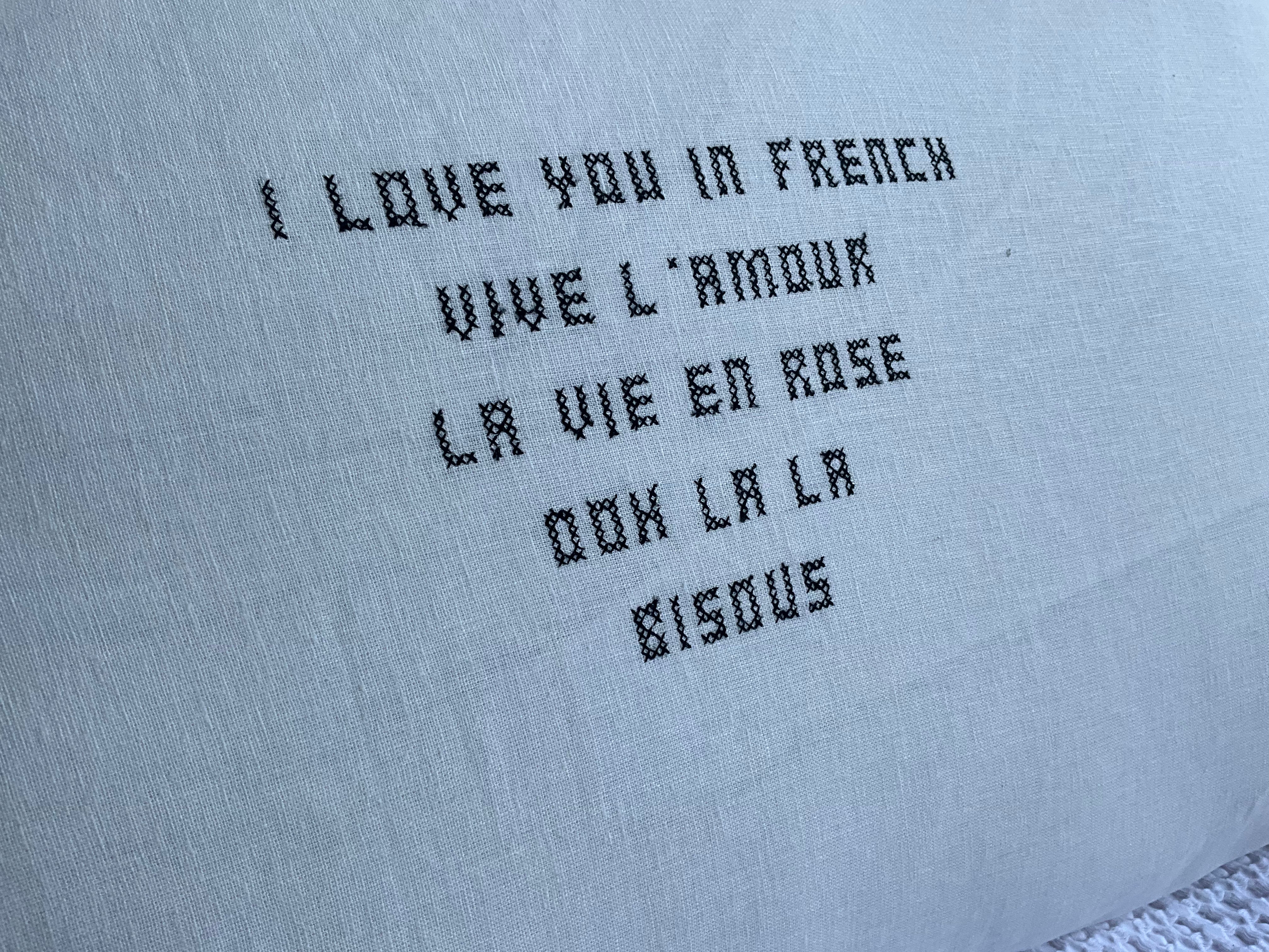 Linnen Pillow + Filling | I Love You In French | White