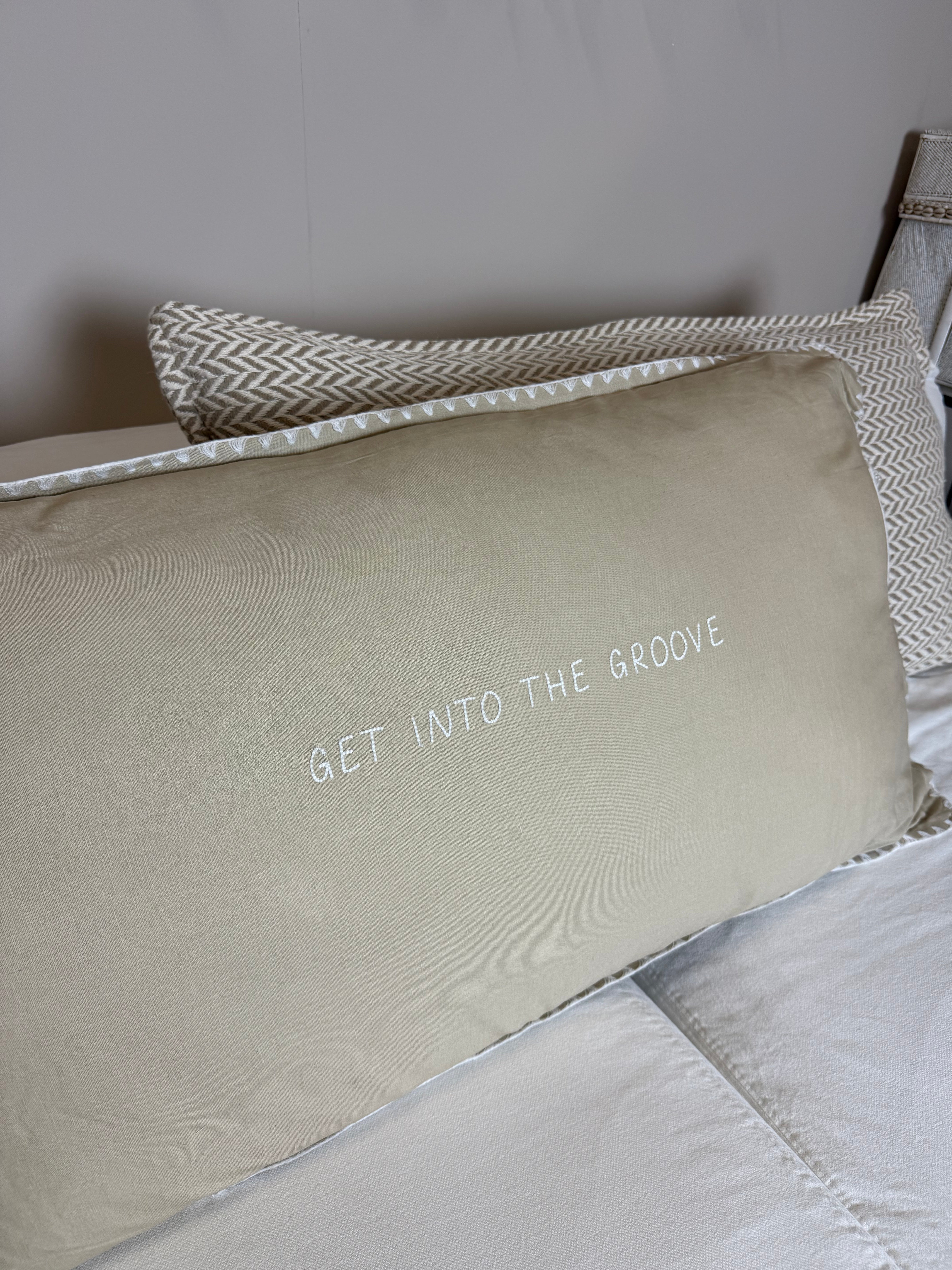 Linnen Pillow + Filling | Get Into The Groove | Natural