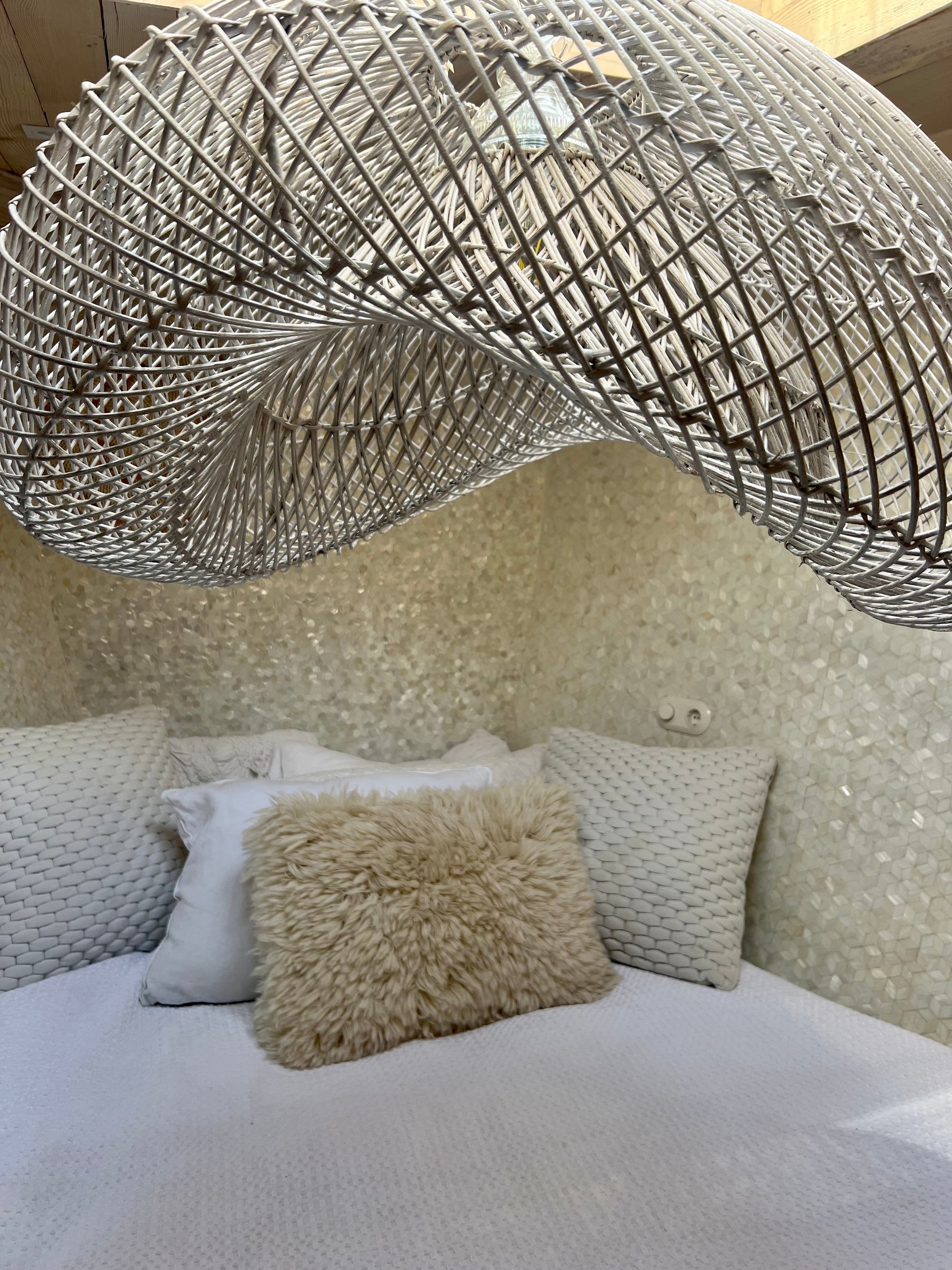 XL Handcrafted Rattan Lamp - Cloud | White | 120 cm