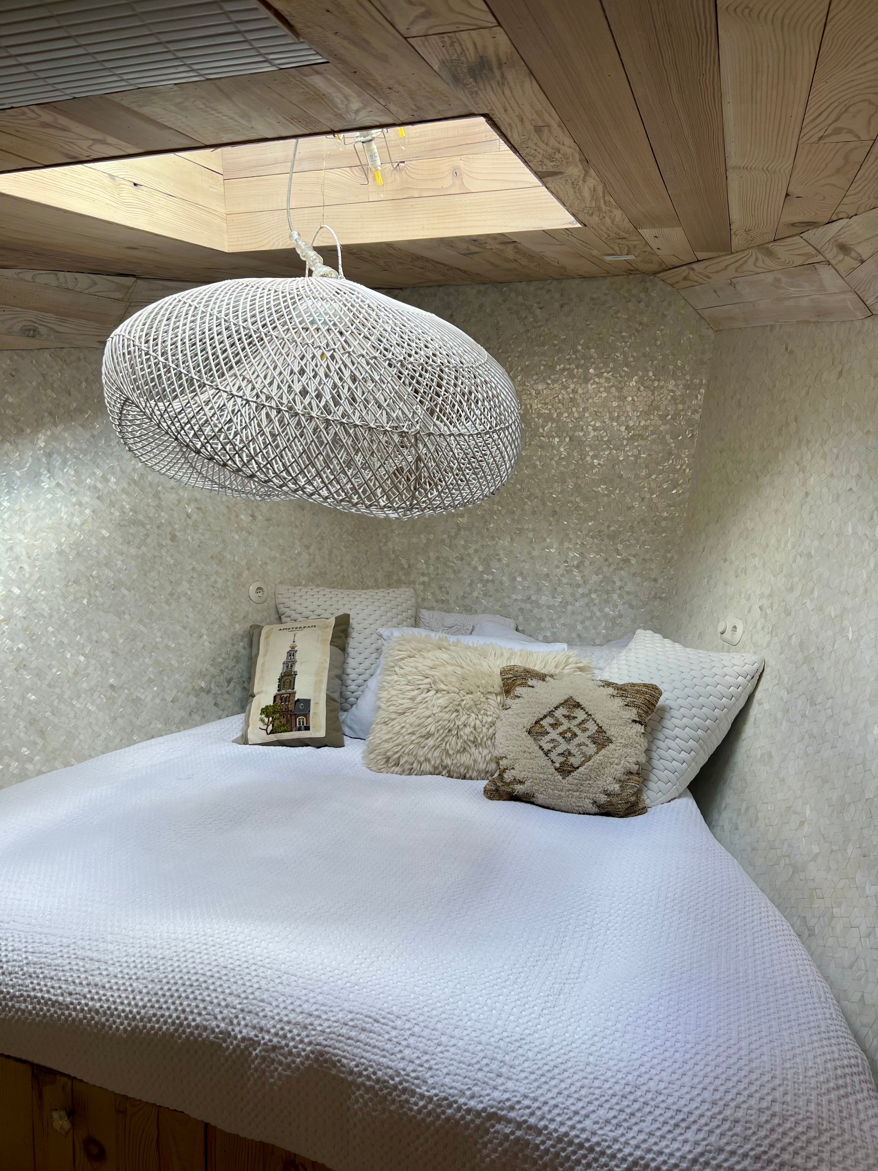 XL Handcrafted Rattan Lamp - Cloud | White | 40 cm