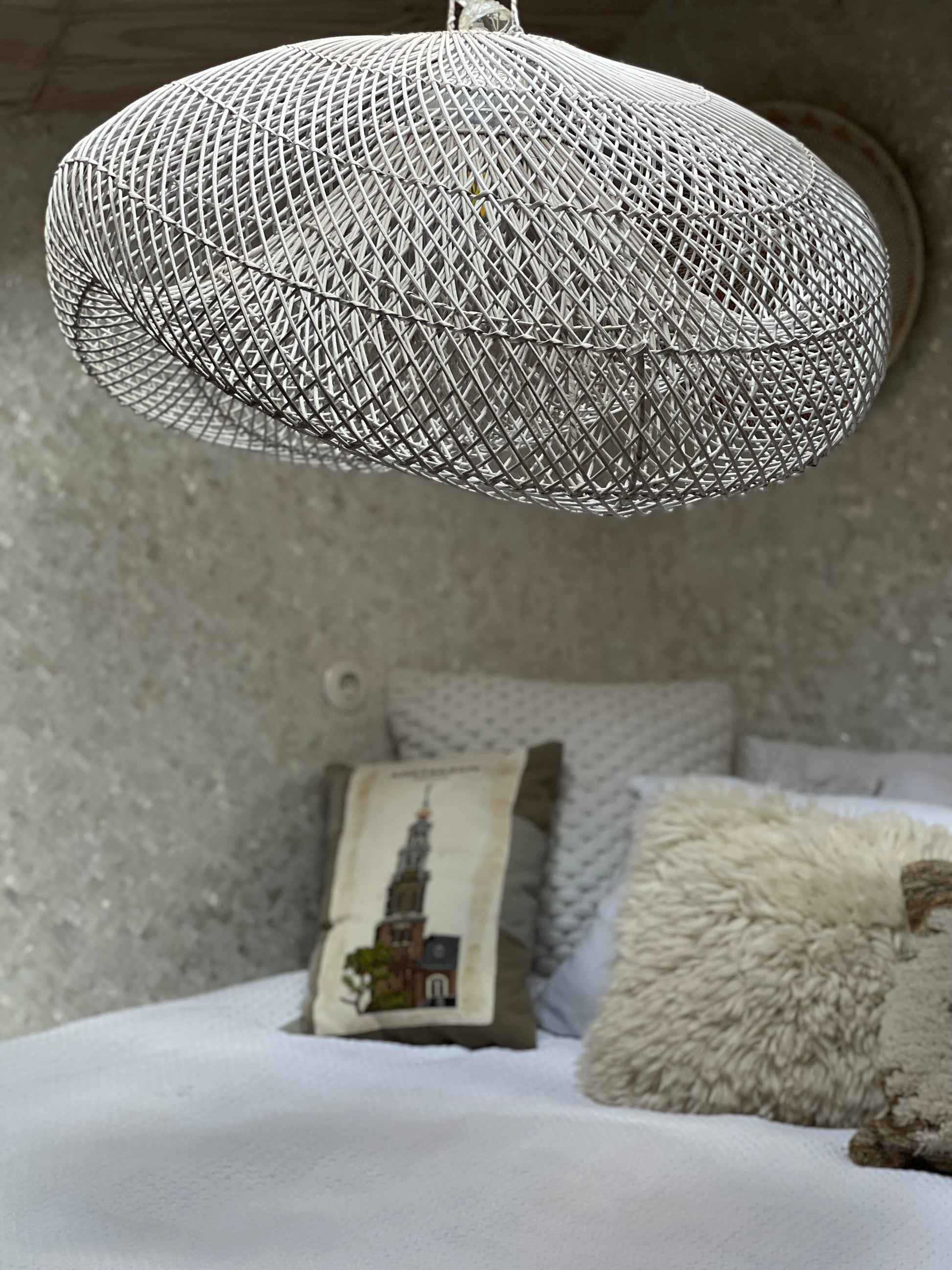 Cloud Lamp Rattan - Organic Shape (60 cm) - White | Mandala Stencil