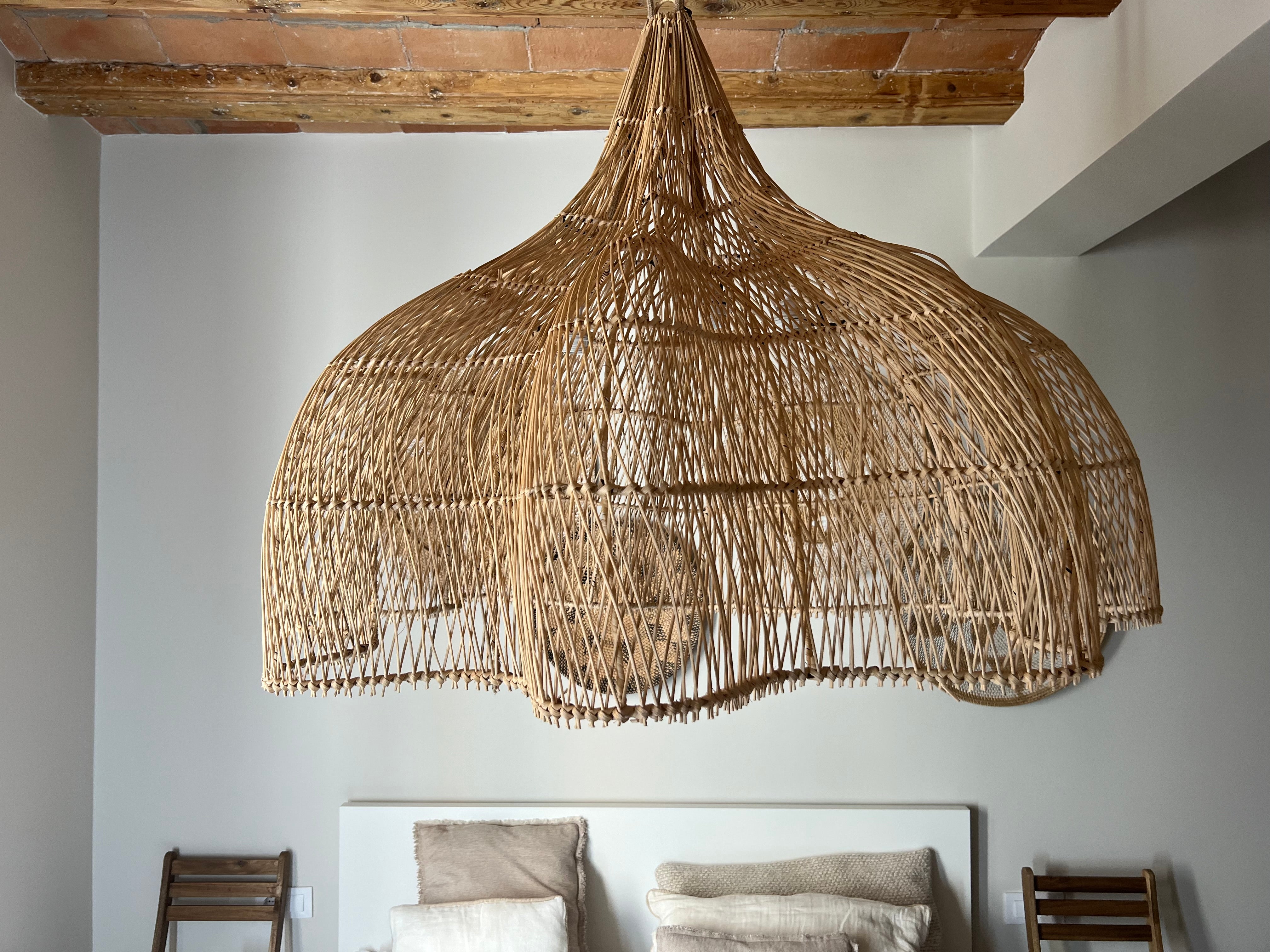 XL Handcrafted Rattan Lamp - Flower | Natural | 120 cm