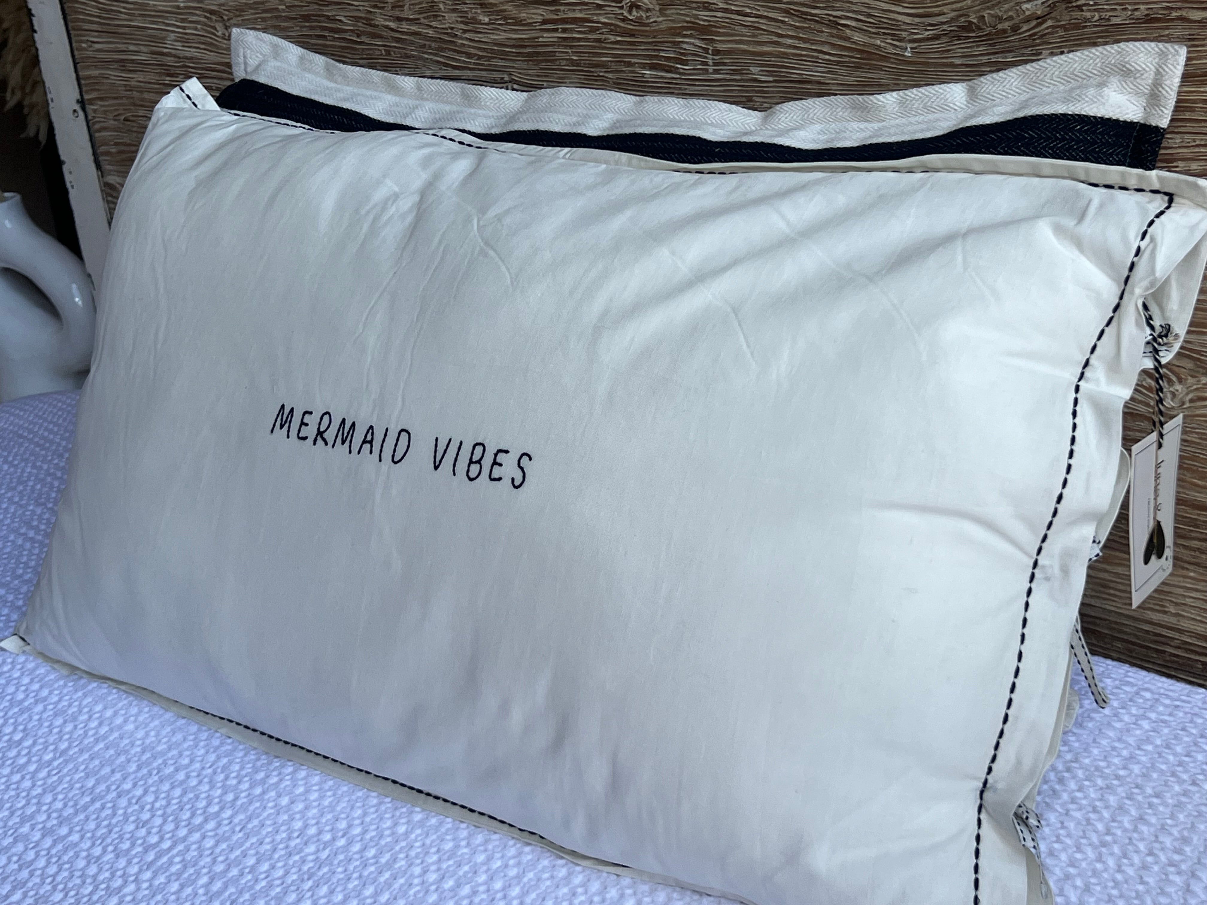 Linnen Pillow + Filling | Mermaid Vibes | White