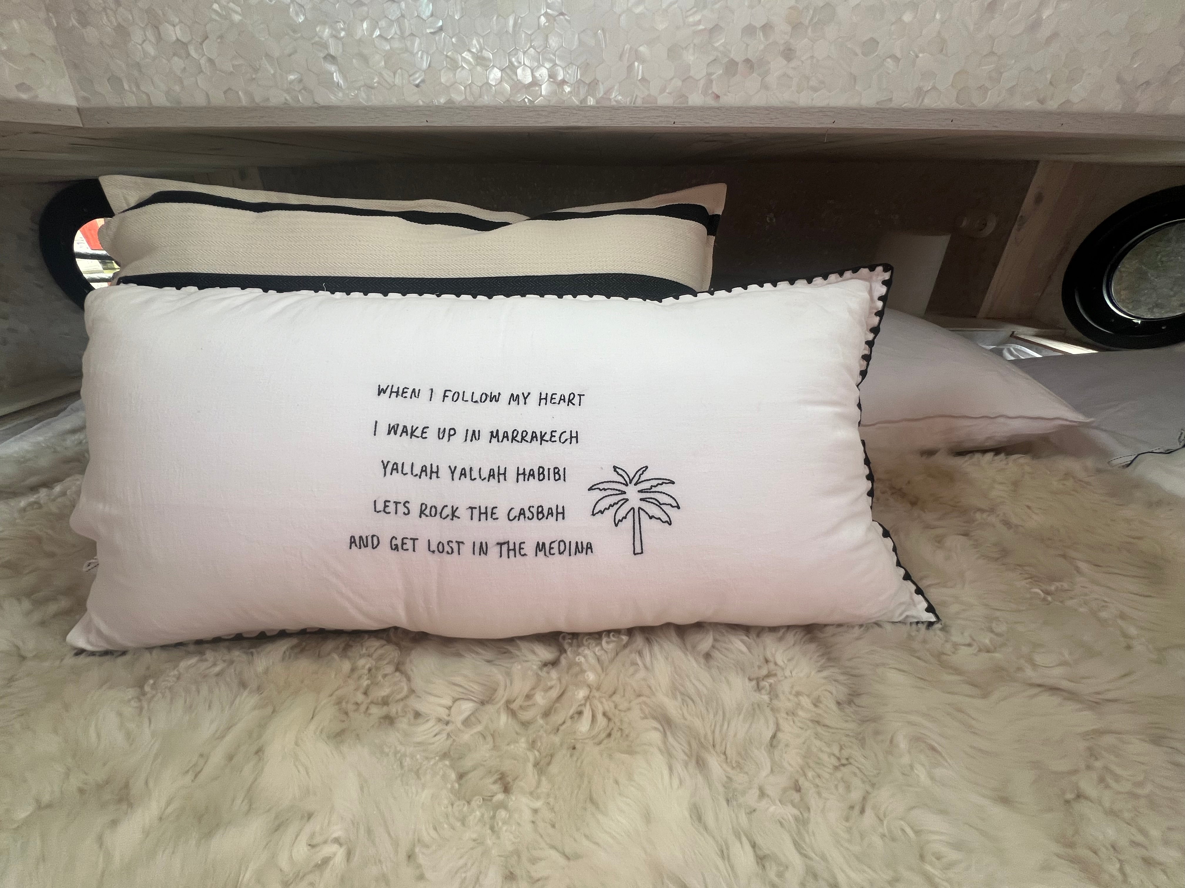 Linnen Pillow + Filling | I Wake Up In Marrakech | White