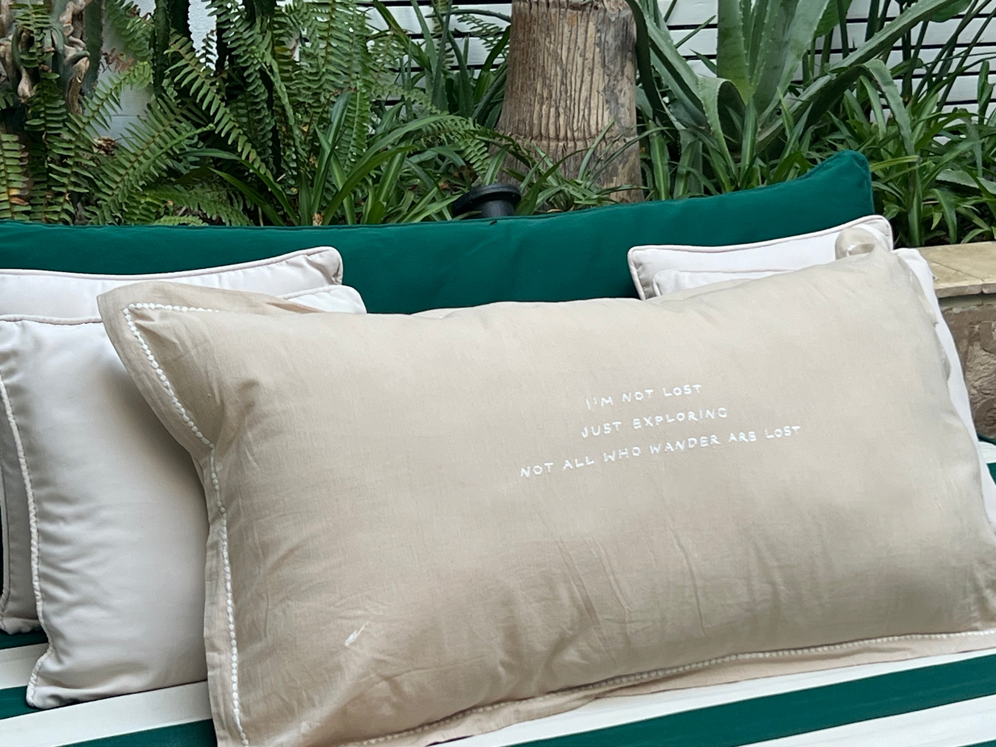 Linnen Pillow + Filling | I'm Not Lost | White
