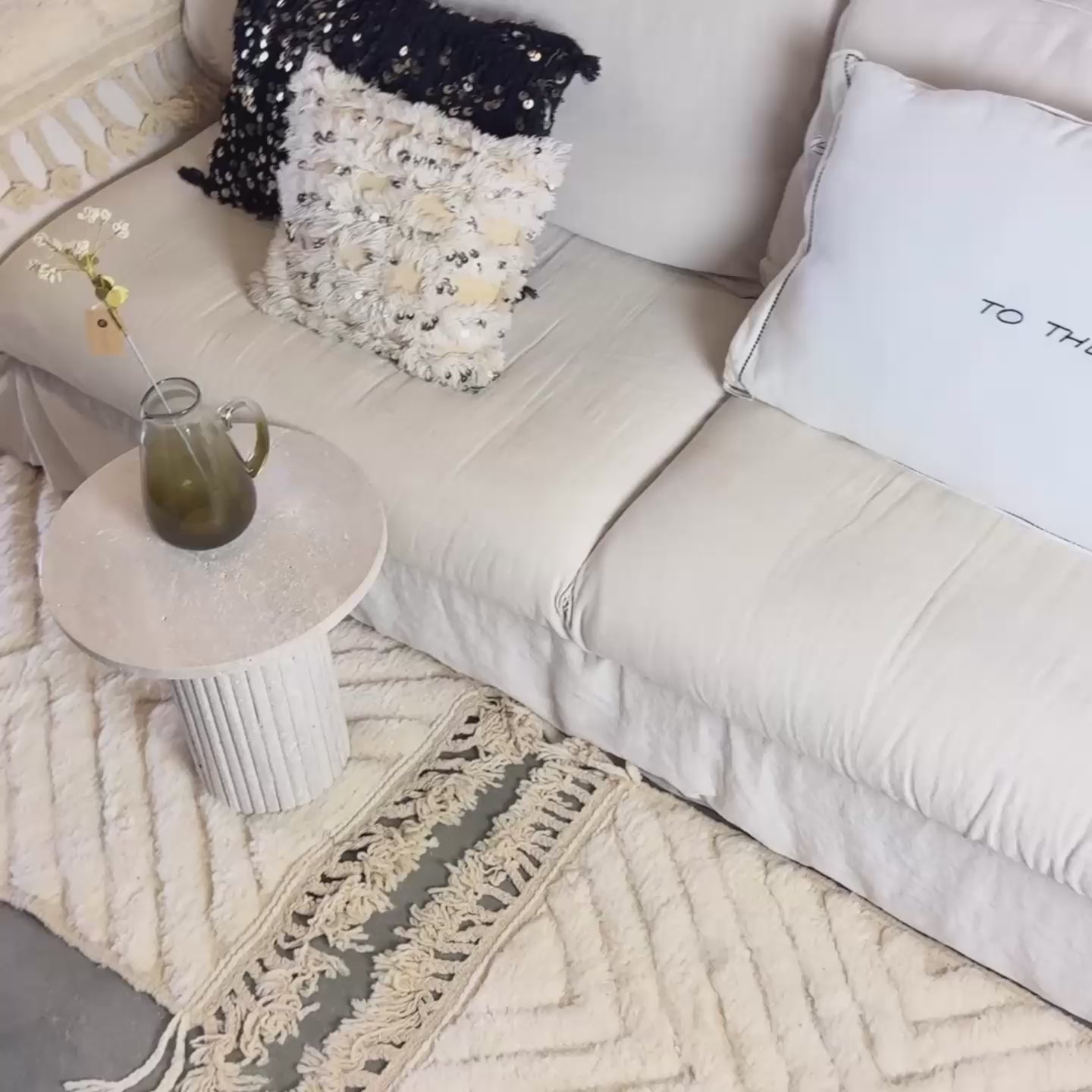 Video laden: Linnen Pillow + Filling | To The Disco | White