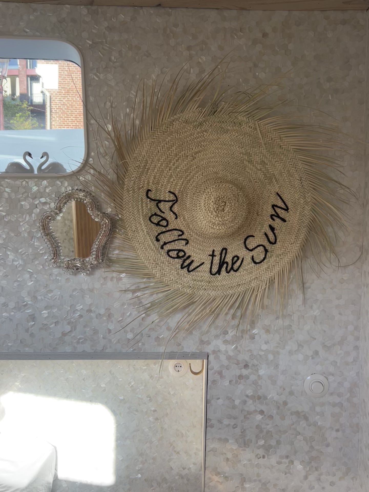 Video laden: Wall Decoration Hat - Follow The Sun