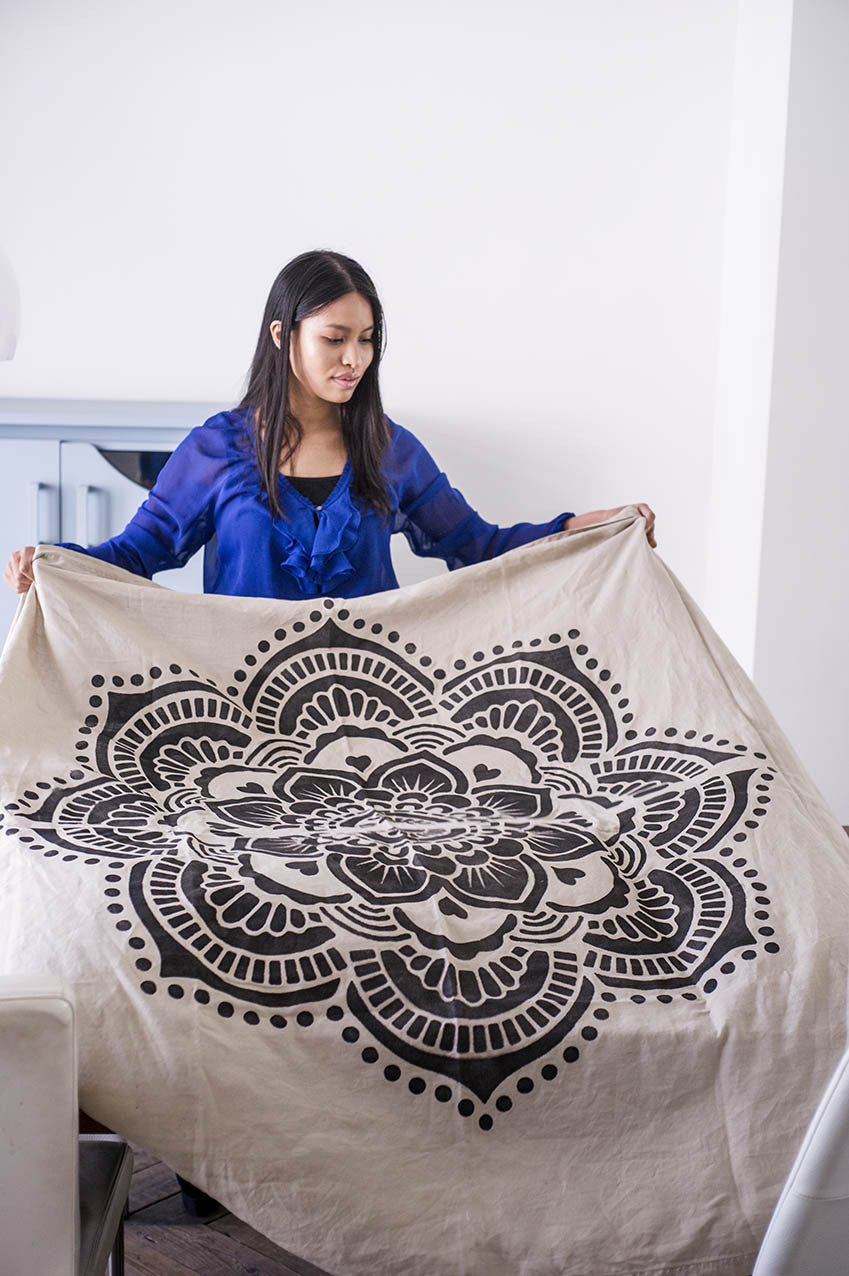 Yoga Mandala - XL Mandala Stencil - 116 cm
