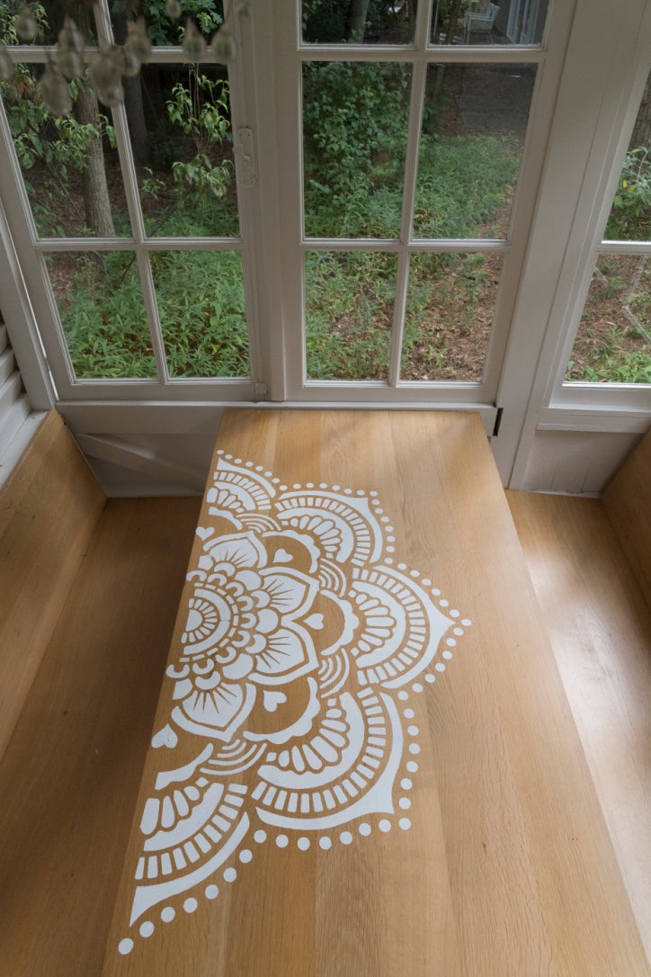 Yoga Mandala - XL Mandala Stencil - 116 cm